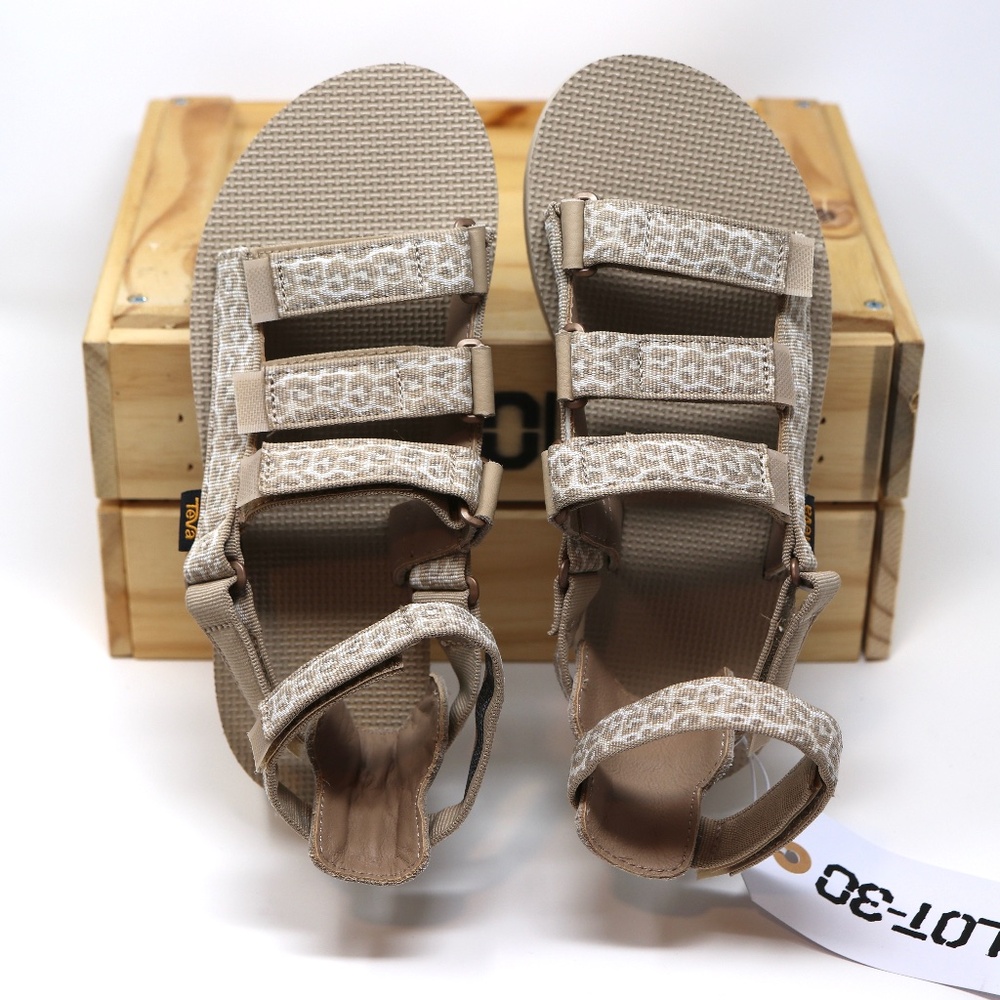 TEVA WOMAN'S FLATFORM MEVIA SANDAL